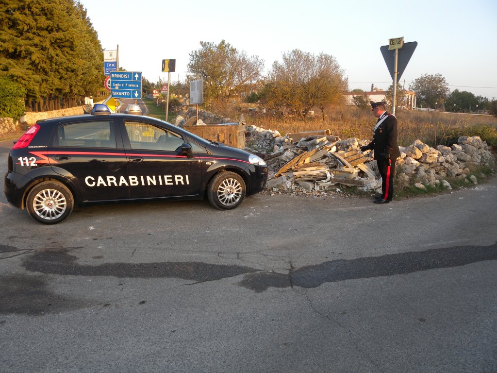 Ostuni e Fasano: tutela dell’ambiente, i Carabinieri individuano 3 siti con rifiuti abbandonati