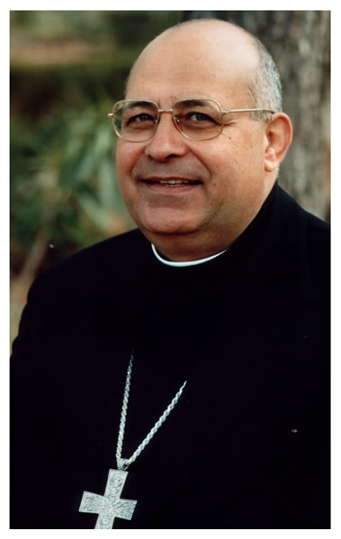 Il nuovo vescovo della diocesi Brindisi-Ostuni è Mons Domenico Caliandro