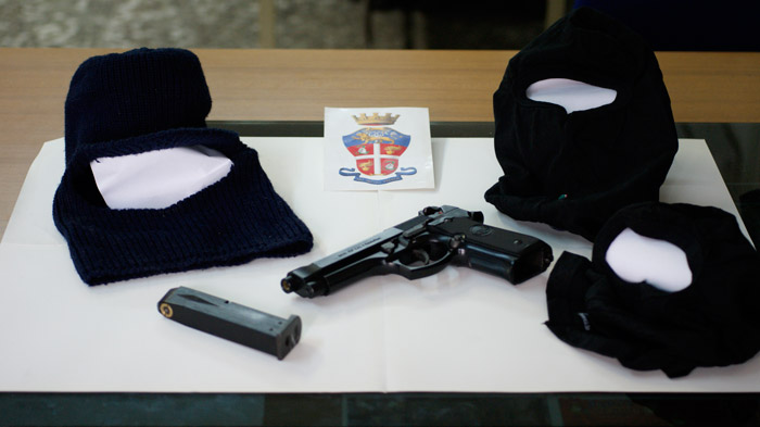 Tre giovani fermati con passamontagna e pistola giocattolo. Forse gli autori della rapina nelle campagne?
