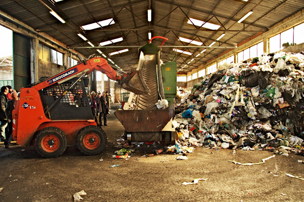 Ambiente: tre impianti di compostaggio a Carovigno, Brindisi e Torre Santa Susanna