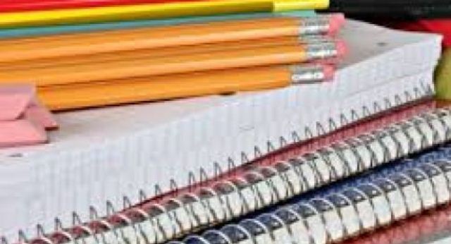 “Una mano per la scuola”, l’iniziativa scolastica per aiutare le famiglie disagiate