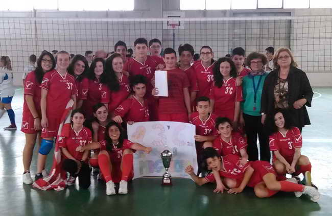 Sport, salute e amicizia: concluso il torneo di pallavolo dell’I.C. Grassi