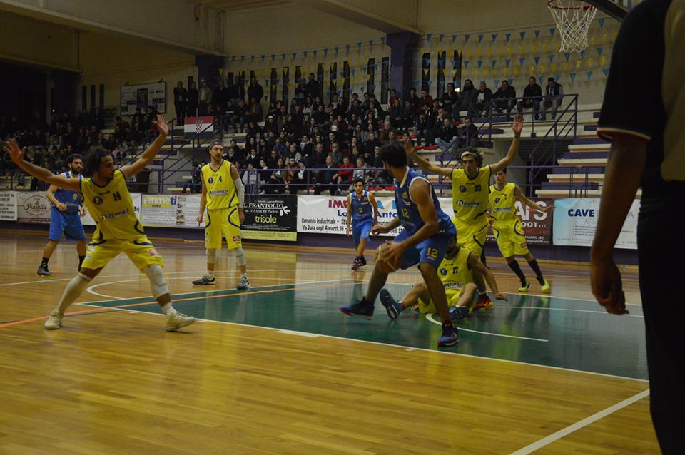 La Nuova Pallacanestro Ceglie vince il derby della Valle d’Itria