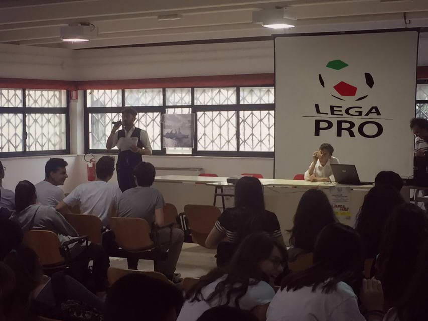 Il calcio a scuola. L’As Martina sbarca al Tito Livio