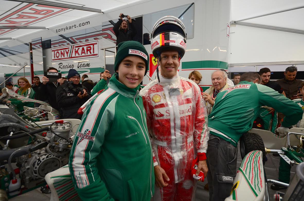 A scuola di Motorsport con Tony Kart e Ferrari: Il giovane ostunese Leonardo Marseglia incontra Vettel
