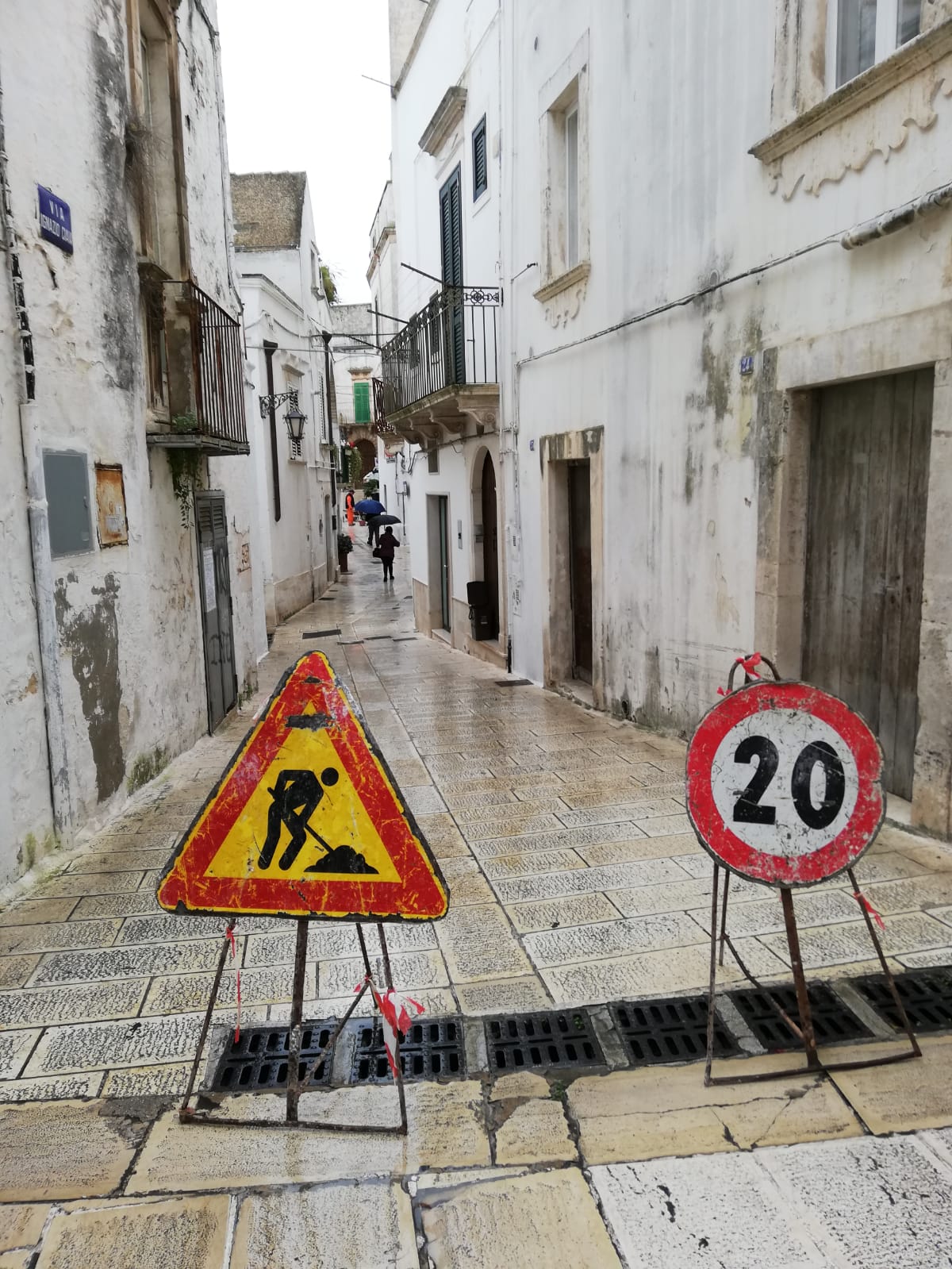 Appalti pubblici, ok della Consulta ai 9 euro l’ora: bocciato il ricorso del Governo contro la Regione Puglia