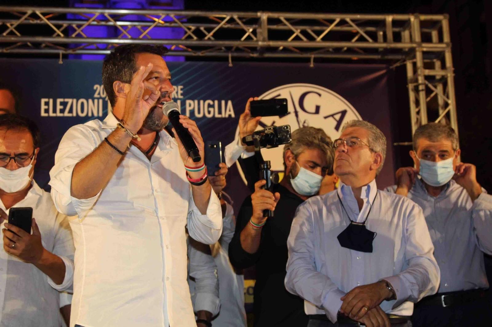 Salvini torna nella provincia ionica: “Viva Taranto libera, bella e sicura”