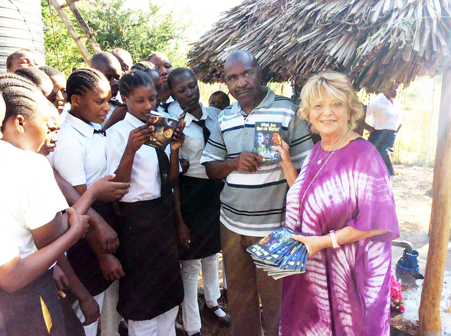 L’Ambulatorio Solidale di Martina Franca incontra Laura Ephrikian