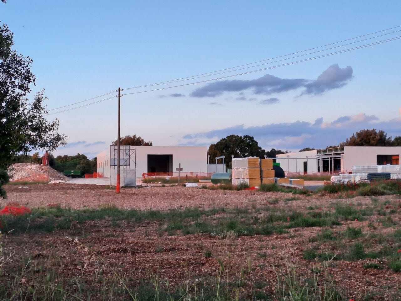 Piovacqua. Ai bordi delle Pianelle, un pozzo privato e capannoni. Franco Ancona scrive a Palmisano
