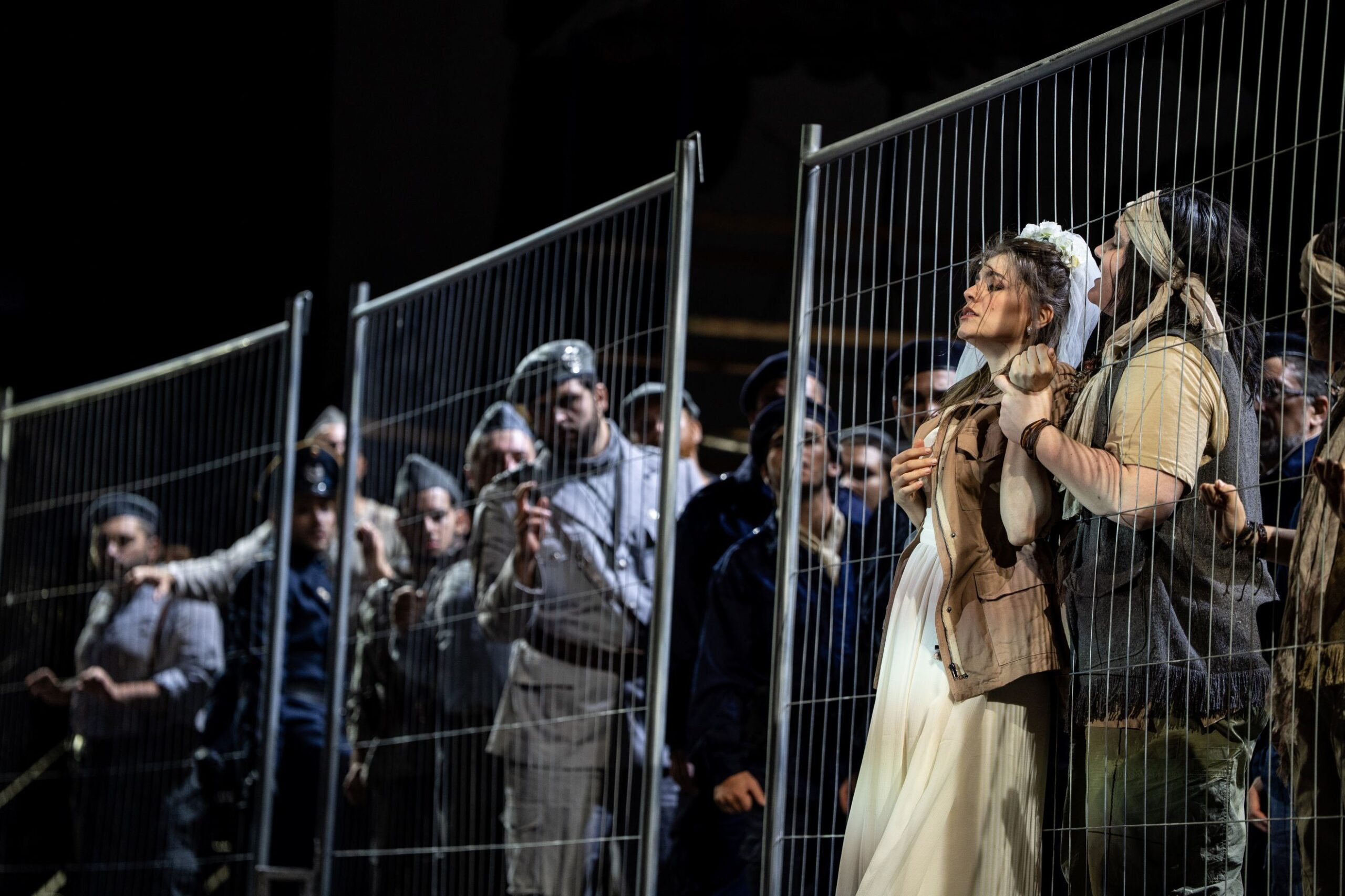 ITS Moda. Sette studentesse del corso di modellistica nella sartoria del Festival della Valle d’Itria