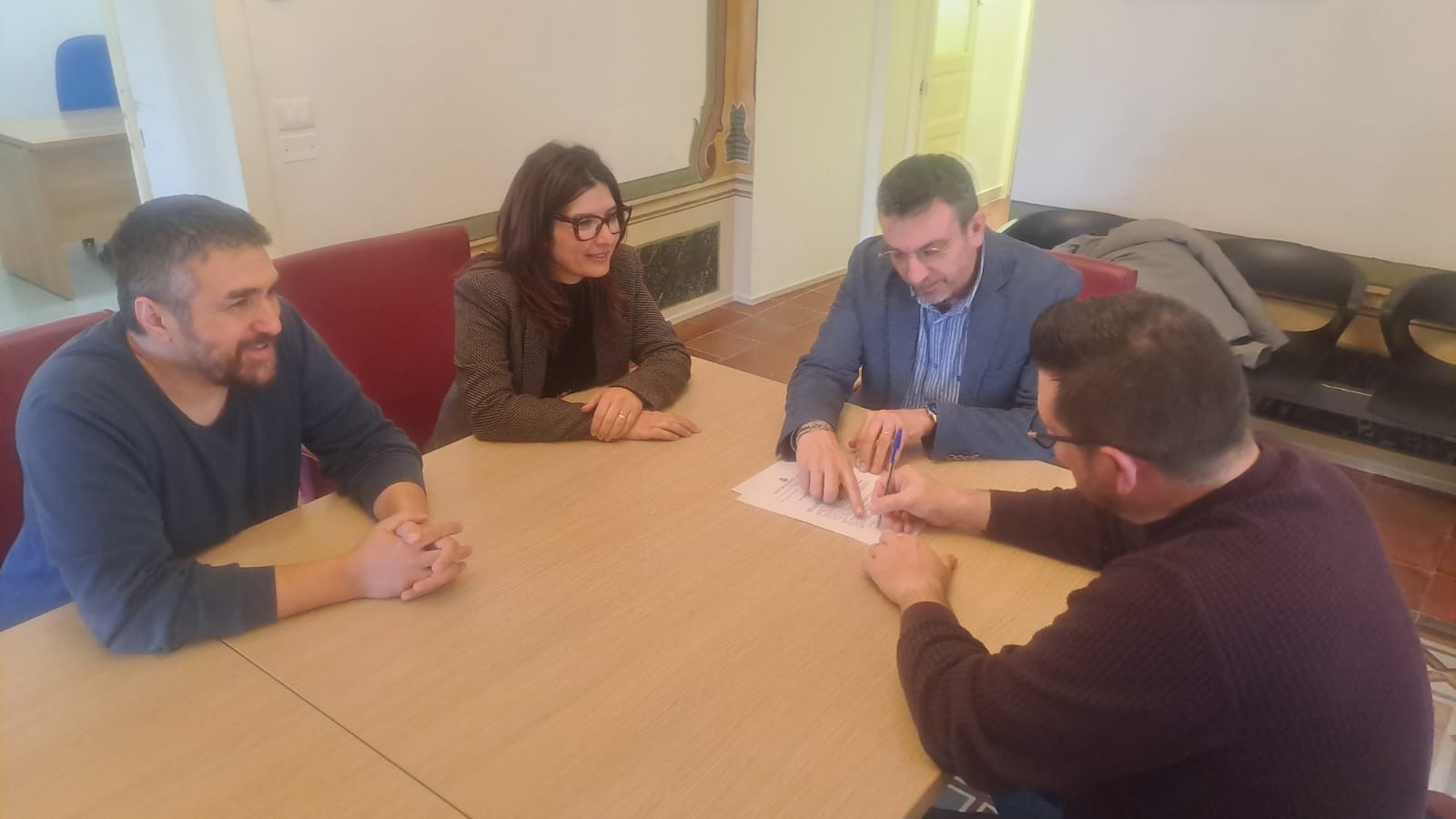 Martina Franca. A Fabbrica Rossa nasce un libromat con il patto tra Comune e associazioni