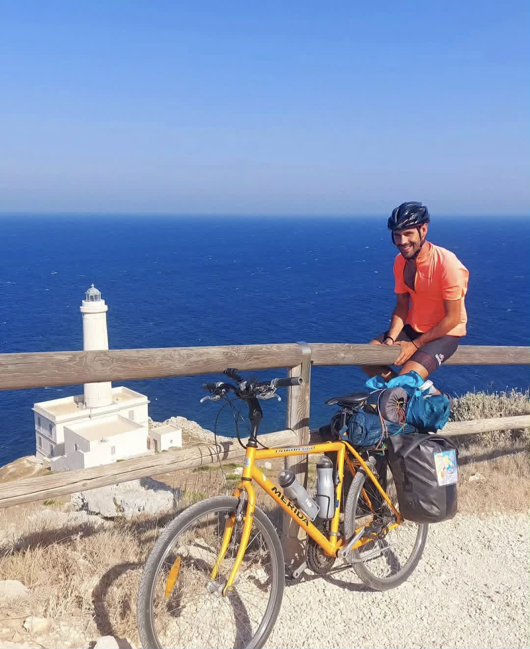 In bici intorno alla Sardegna per i bambini oncoematologici di Taranto: la sfida di Antonio Laneve