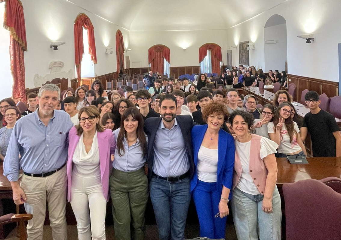 Relazioni che educano. Oltre 500 studenti protagonisti del progetto contro stereotipi e violenza
